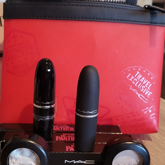 Mac nueroprine makeup bag and makeup - Picture 1 of 7